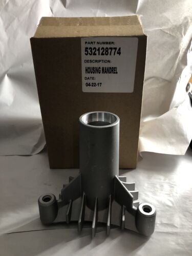 532128774 Husqvarna OEM Mandrel Housing 82-220 STENS 6inL x 6inW x 5.50H Shanova Parts